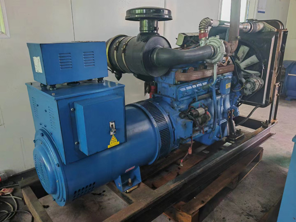 唐河100kW柴油发电机组使用多级机油有哪些优缺点？